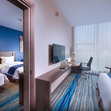 Holiday Inn Express Shenyang North Station By Ihg Esterno foto