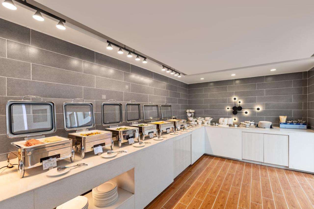 Holiday Inn Express Shenyang North Station By Ihg Esterno foto