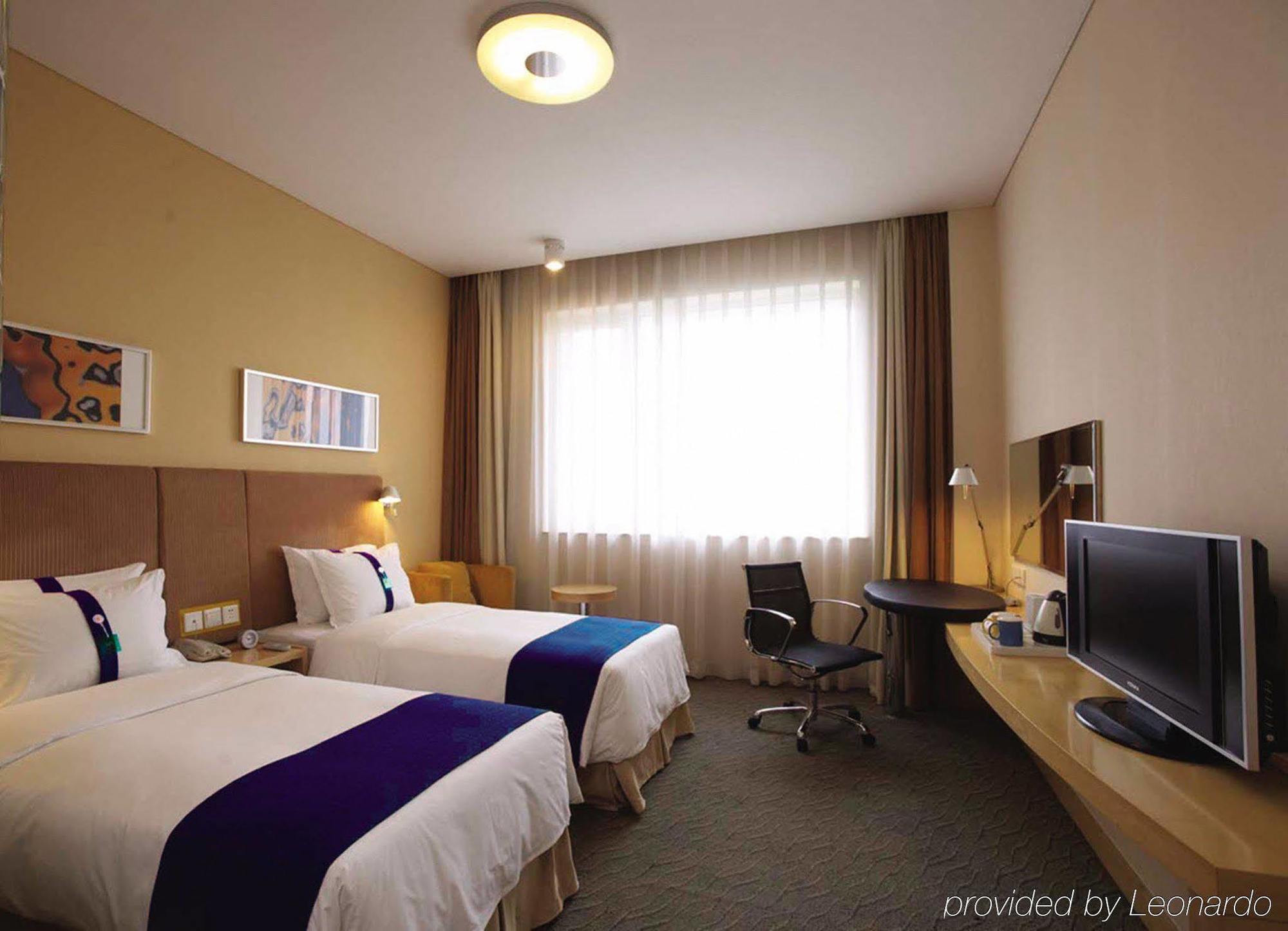 Holiday Inn Express Shenyang North Station By Ihg Esterno foto
